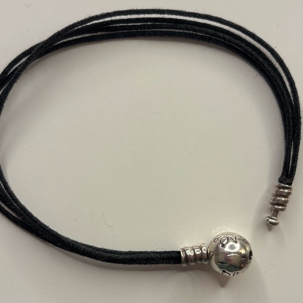 Pandora leather bracelet. 7.5 in 19cm